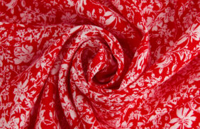 ткань штапель 110гр/м2, 100вск, 145см, цветы, красный, vt-11157/d8/c#7 tog01 купить по цене 220 руб в розницу от 1 метра - в интернет-магазине Веллтекс